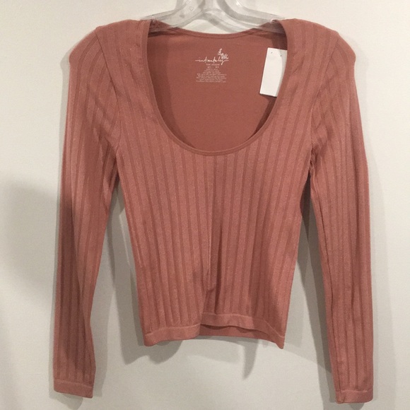 FREE PEOPLE Scoop Neck Shimmer Ribbed Sleeve Top - Picture 7 of 10